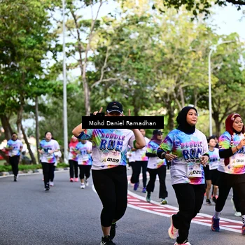 Runner Photo 8412204