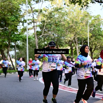 Runner Photo 8412209