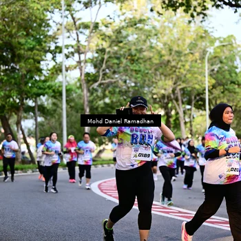 Runner Photo 8412210