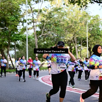 Runner Photo 8412211