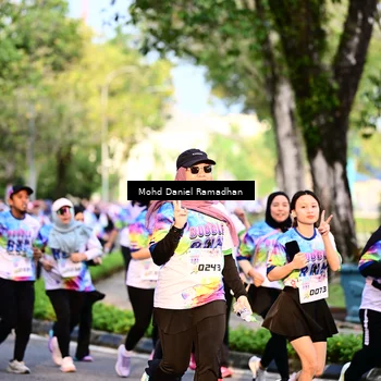 Runner Photo 8412212