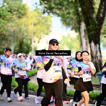 Runner Photo 8412216