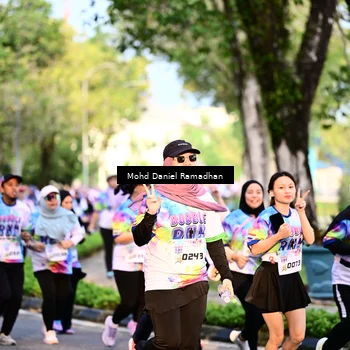 Runner Photo 8412218