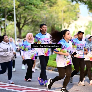Runner Photo 8412229