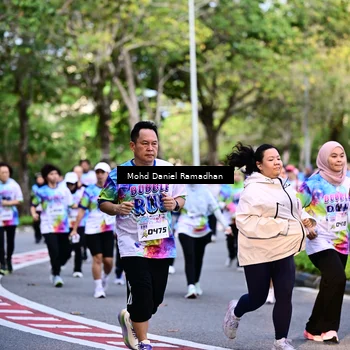 Runner Photo 8412231