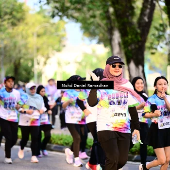 Runner Photo 8412232
