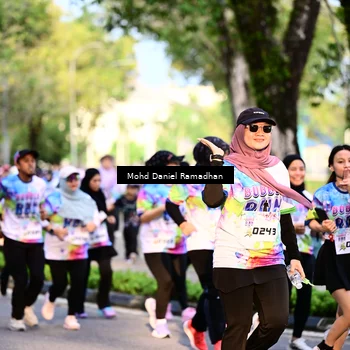 Runner Photo 8412234