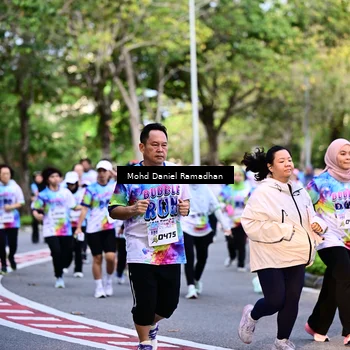 Runner Photo 8412237
