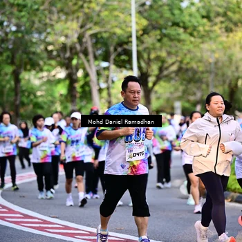 Runner Photo 8412242