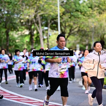 Runner Photo 8412247