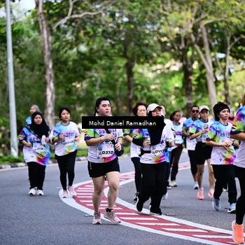 Runner Photo 8412267