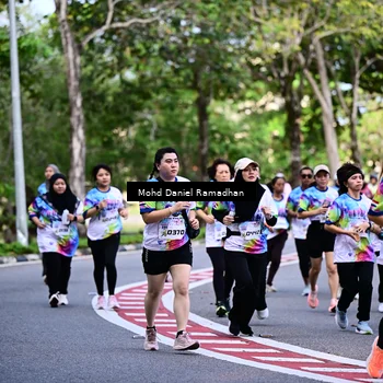 Runner Photo 8412269