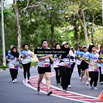 Runner Photo 8412271