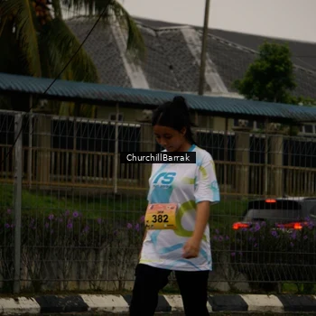 Runner Photo 8412275