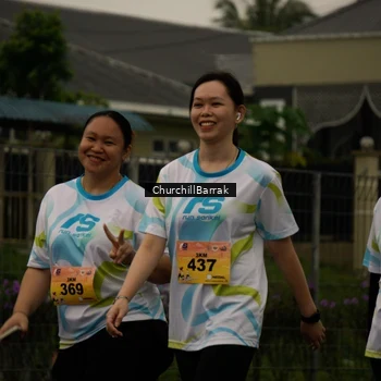 Runner Photo 8412277