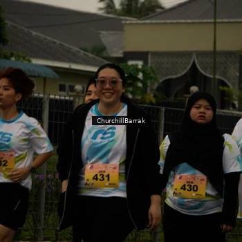Runner Photo 8412301