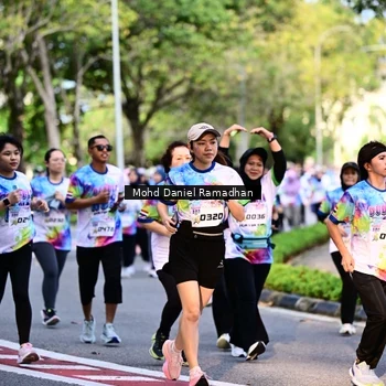 Runner Photo 8412308