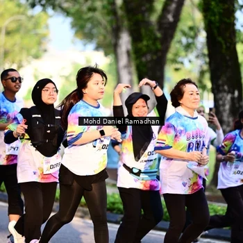 Runner Photo 8412326