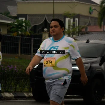 Runner Photo 8412331