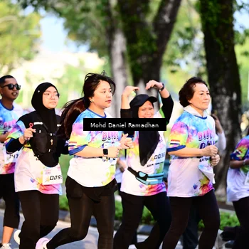 Runner Photo 8412332