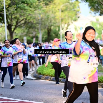 Runner Photo 8412342