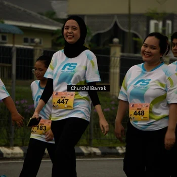 Runner Photo 8412344
