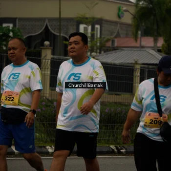 Runner Photo 8412348