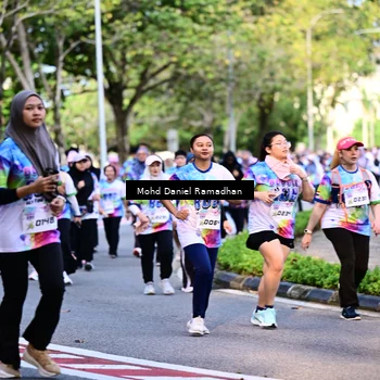 Runner Photo 8412350