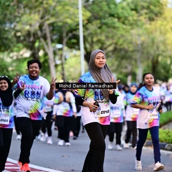 Runner Photo 8412351