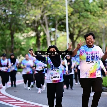 Runner Photo 8412363