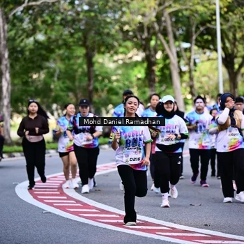 Runner Photo 8412383