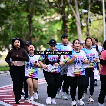 Runner Photo 8412397