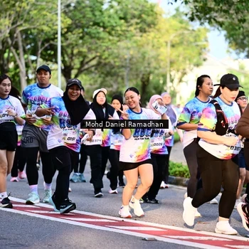 Runner Photo 8412402