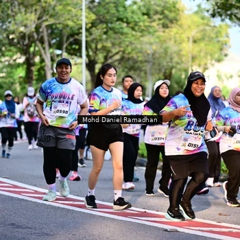 Runner Photo 8412406