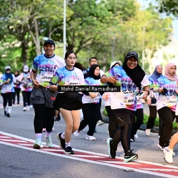 Runner Photo 8412407