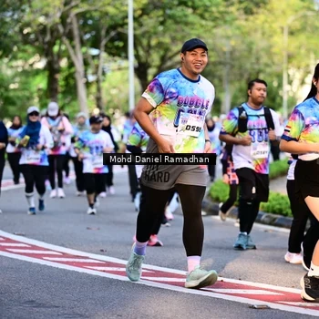 Runner Photo 8412414
