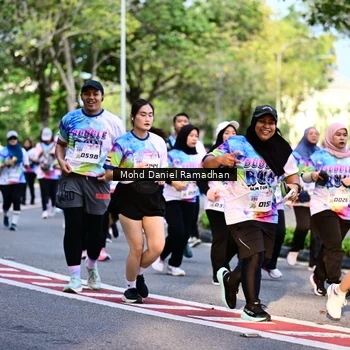 Runner Photo 8412415