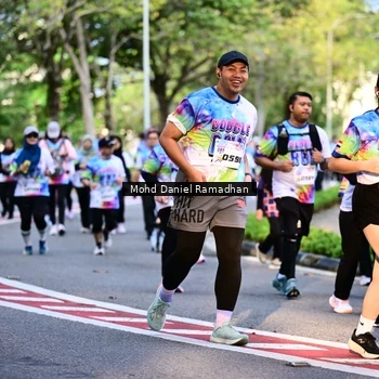 Runner Photo 8412440