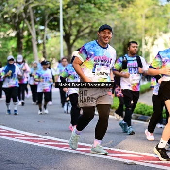 Runner Photo 8412442