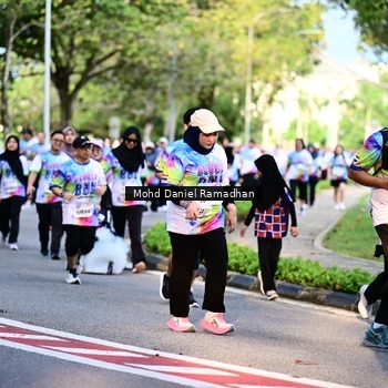 Runner Photo 8412445