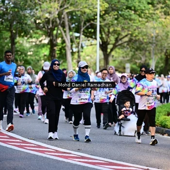 Runner Photo 8412453