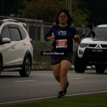 Runner Photo 8412454