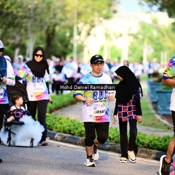 Runner Photo 8412460