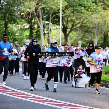 Runner Photo 8412461