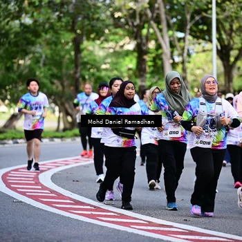 Runner Photo 8412484
