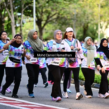 Runner Photo 8412491