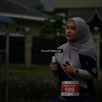 Runner Photo 8412502