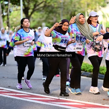 Runner Photo 8412513