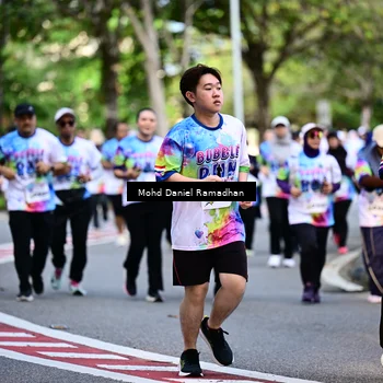 Runner Photo 8412546