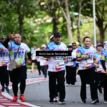 Runner Photo 8412550